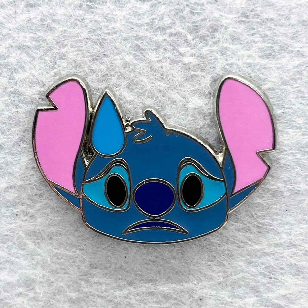 🔮‎ 5/$25 Disney Lilo And Stitch 😥 Emoji Pin